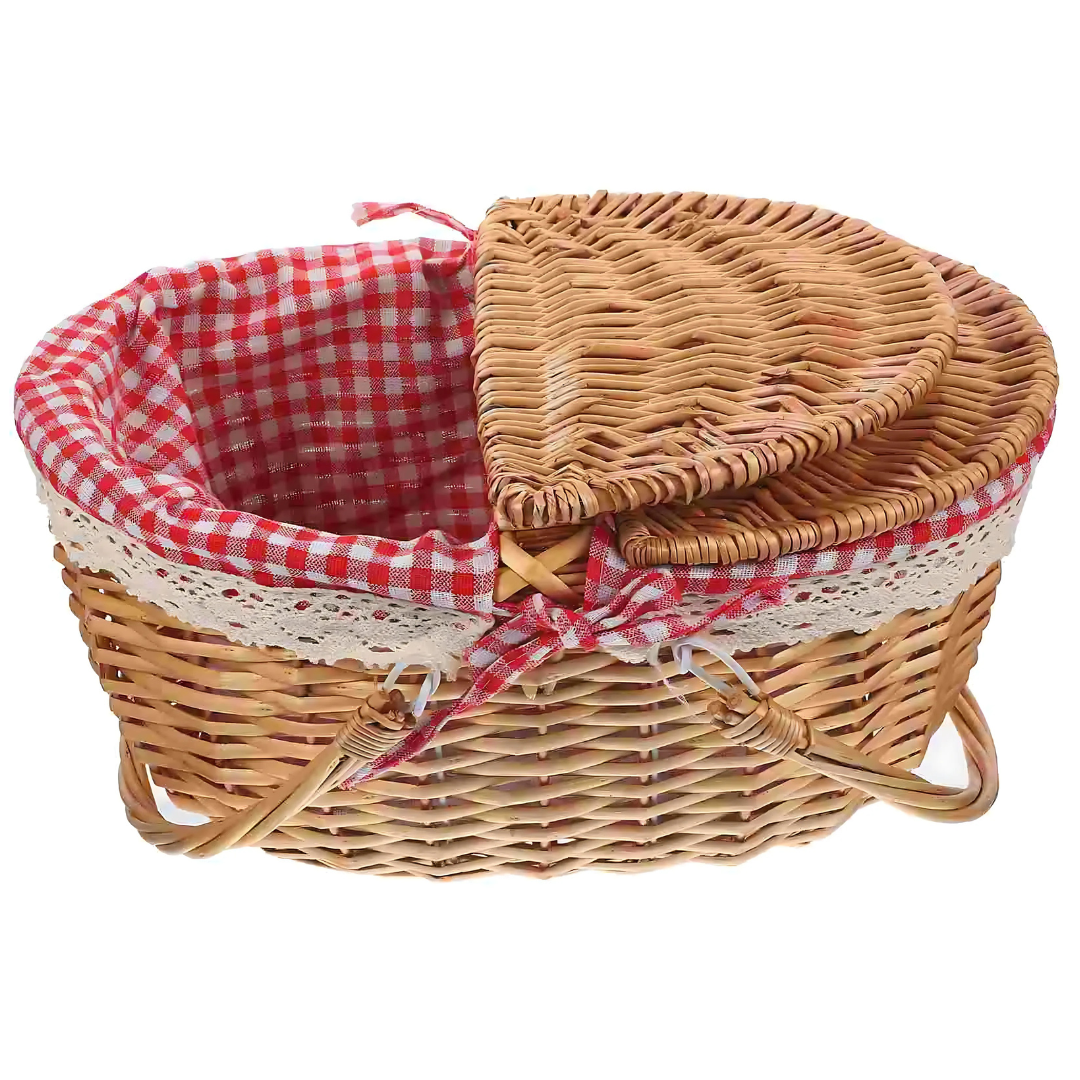 Wicker picnic basket