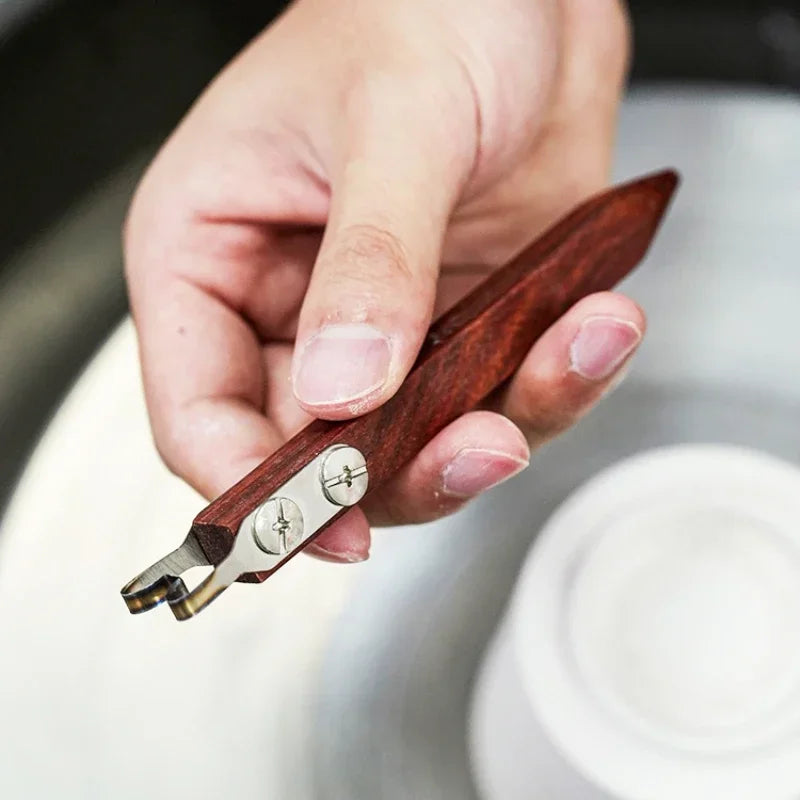 Bottom foot repair tool
